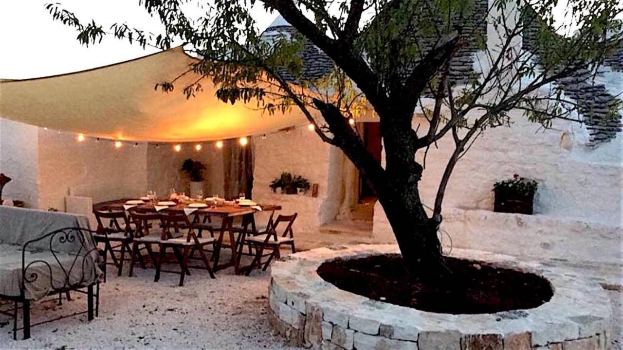 Borgo Trulli 1789 Bed & Breakfast Ostuni Ngoại thất bức ảnh