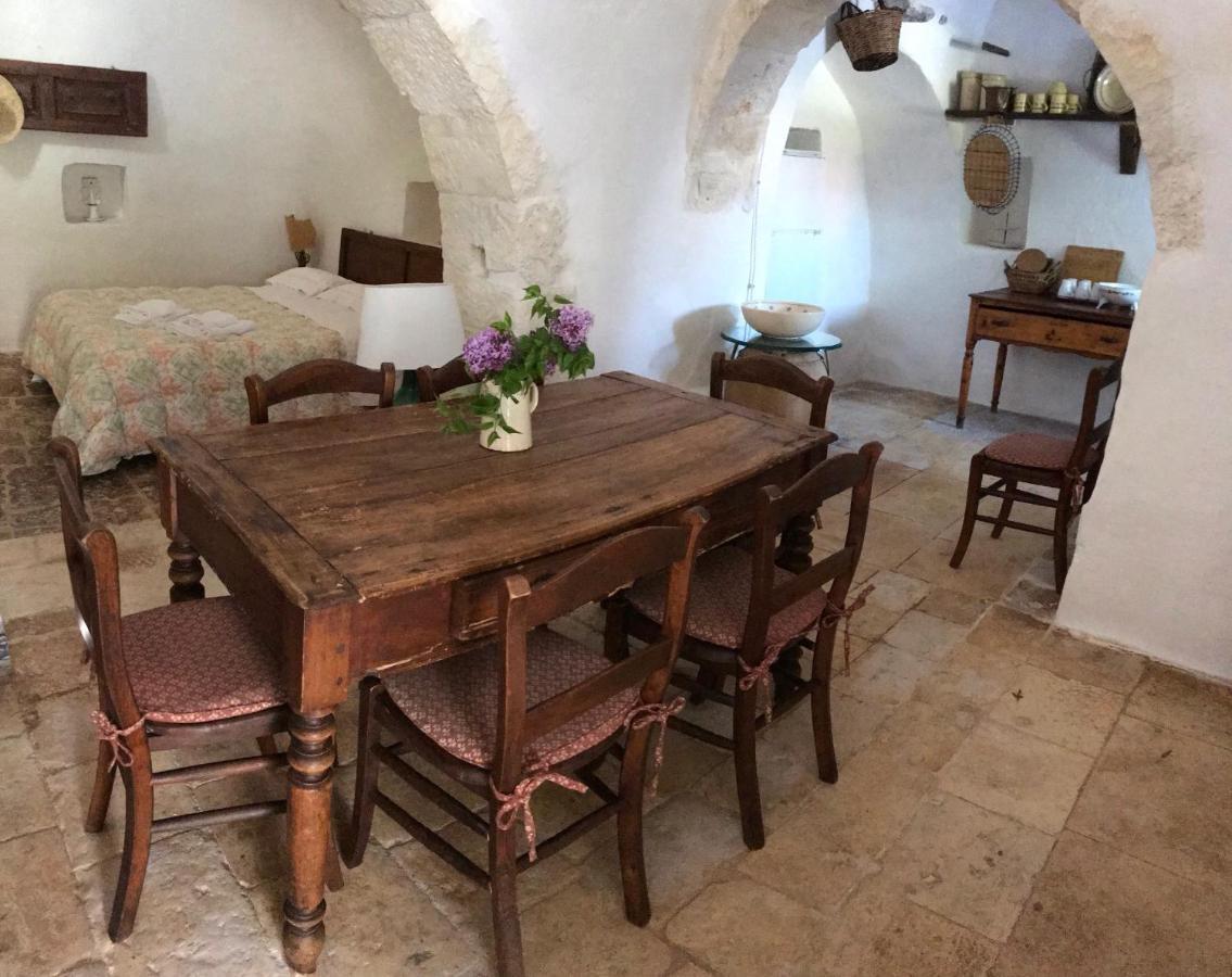Borgo Trulli 1789 Bed & Breakfast Ostuni Ngoại thất bức ảnh