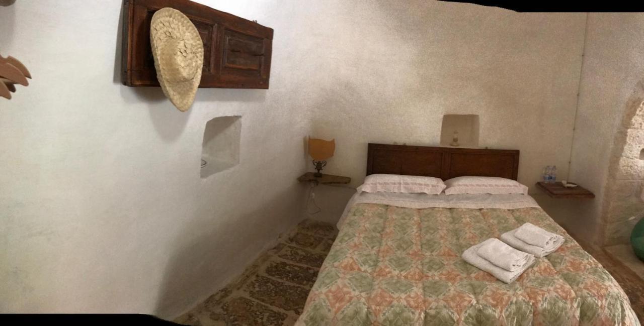 Borgo Trulli 1789 Bed & Breakfast Ostuni Ngoại thất bức ảnh